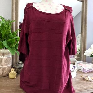 Burgundy sweater top
